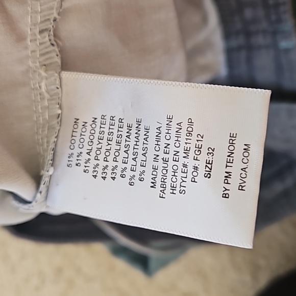 RVCA - Picture 10 of 10